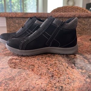 Clarks ankle shoes